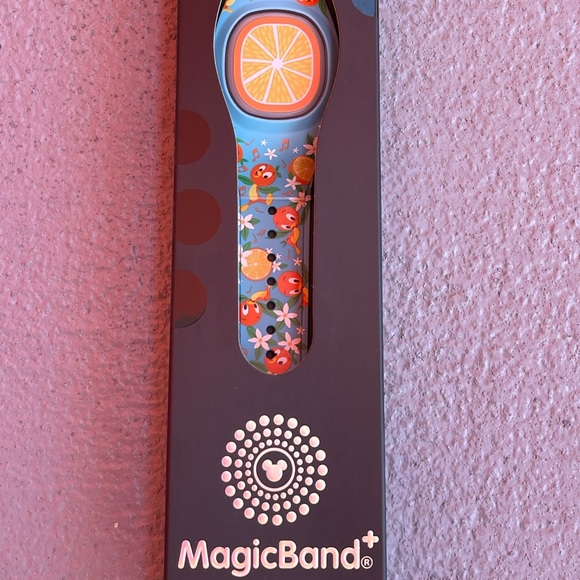 ❌SOLD❌ NEW DISNEY MAGICBAND +  MagicBand PLUS Orange Bird - Picture 4 of 11